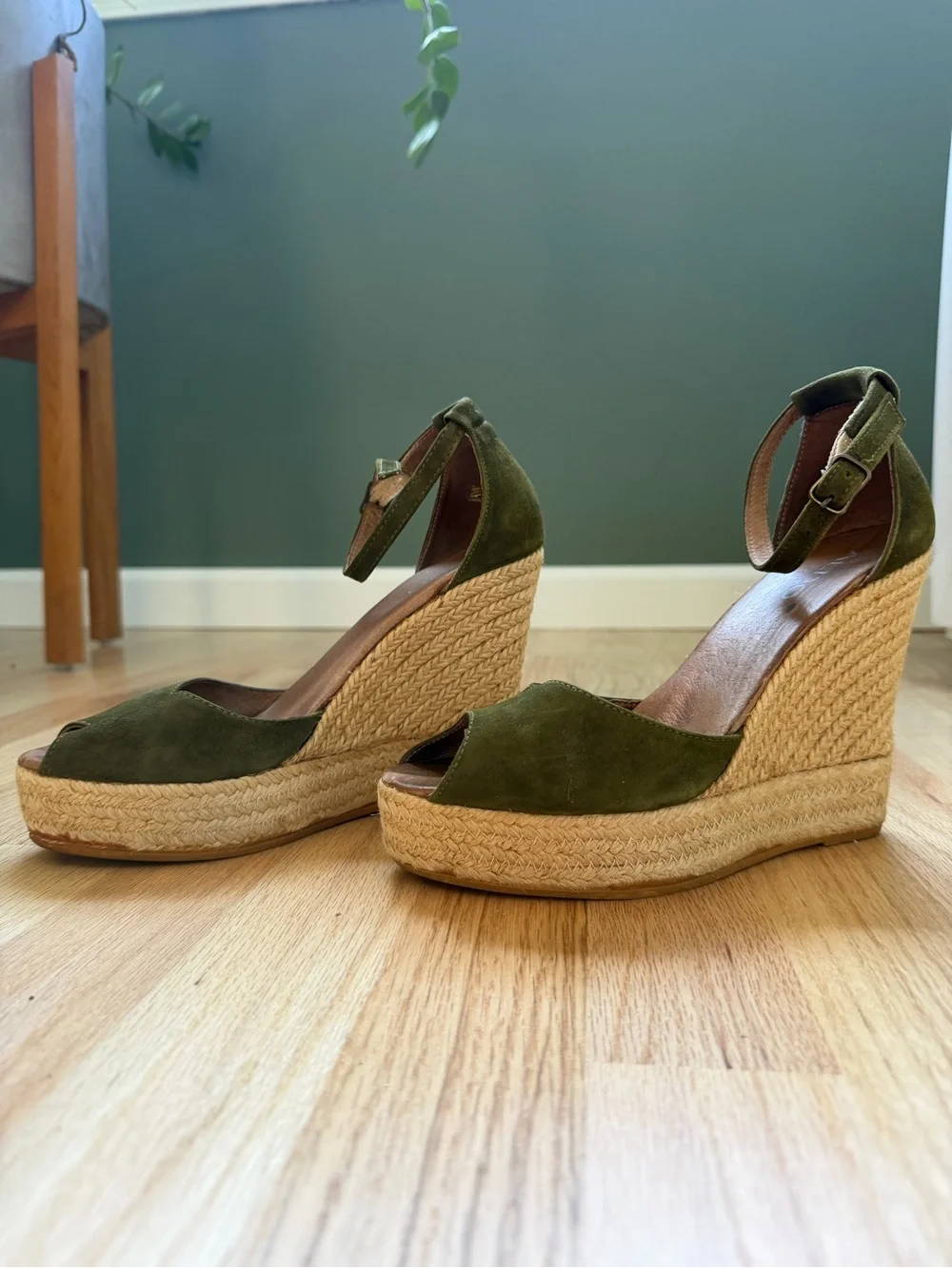 Aldo Olive Green Suede Espadrille Wedge Sandals with Ankle Strap